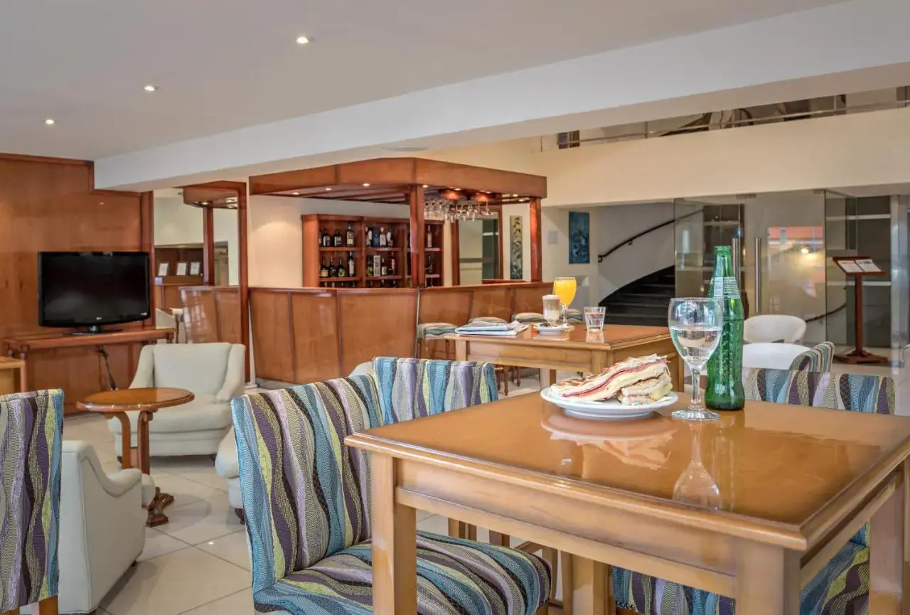 Photo - Hotel Riviera