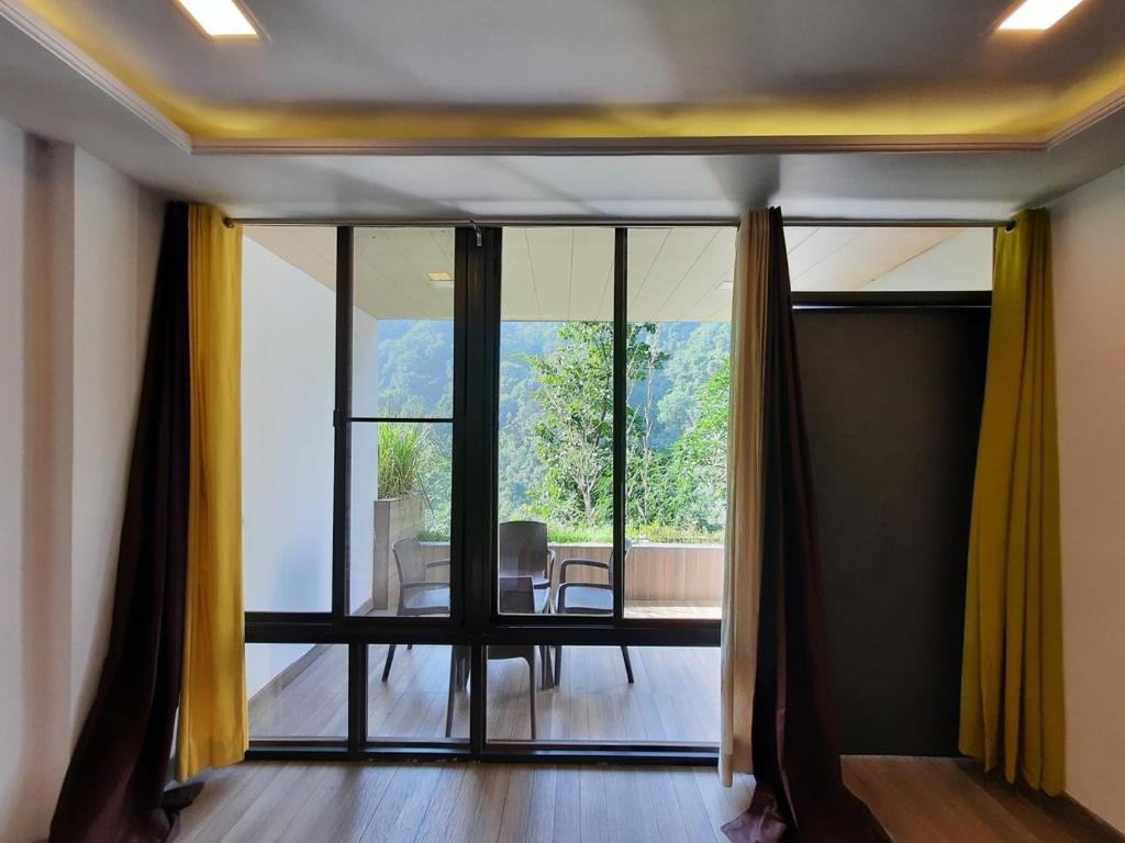 Haut Monde Hill Stream Resort and Spa