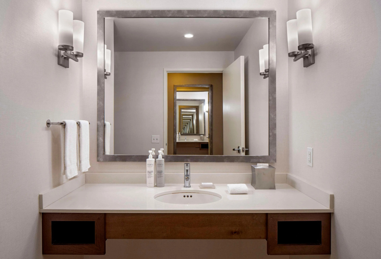 Photo - Hilton Garden Inn Downtown Dallas