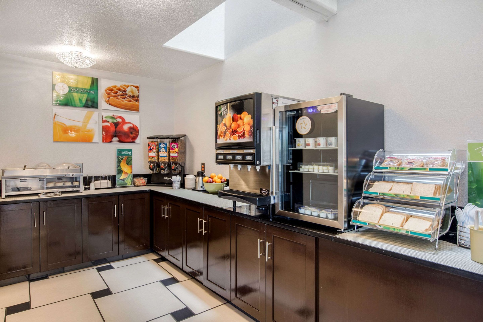 Photo - Quality Inn & Suites Albuquerque North near Balloon Fiesta Park