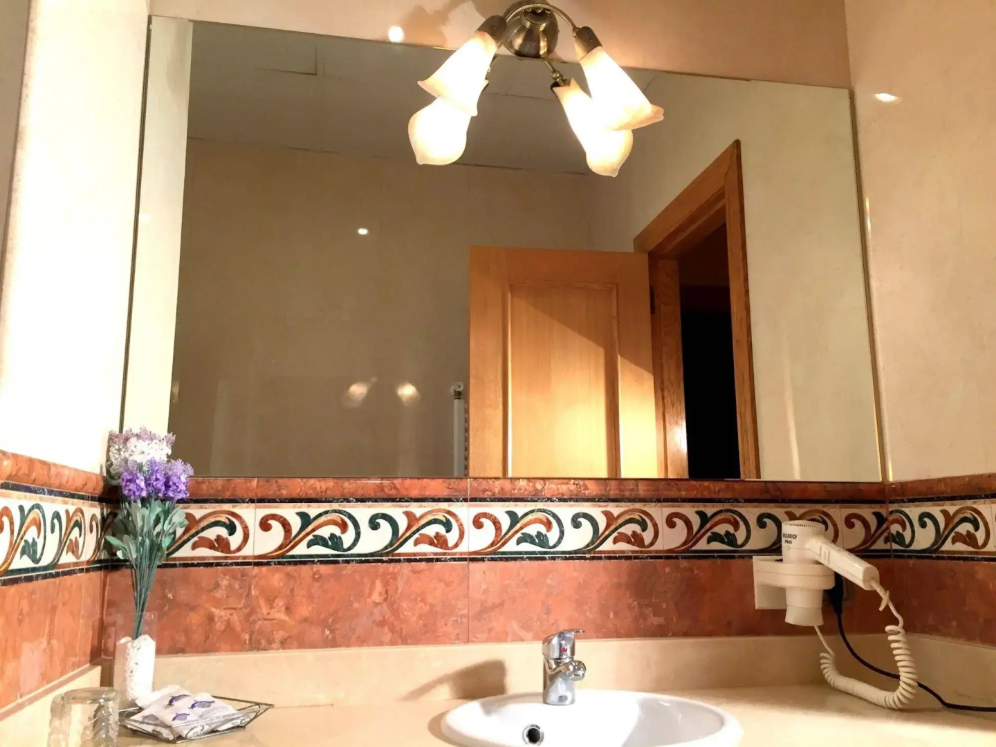 Photo - Hotel Nueva Plaza