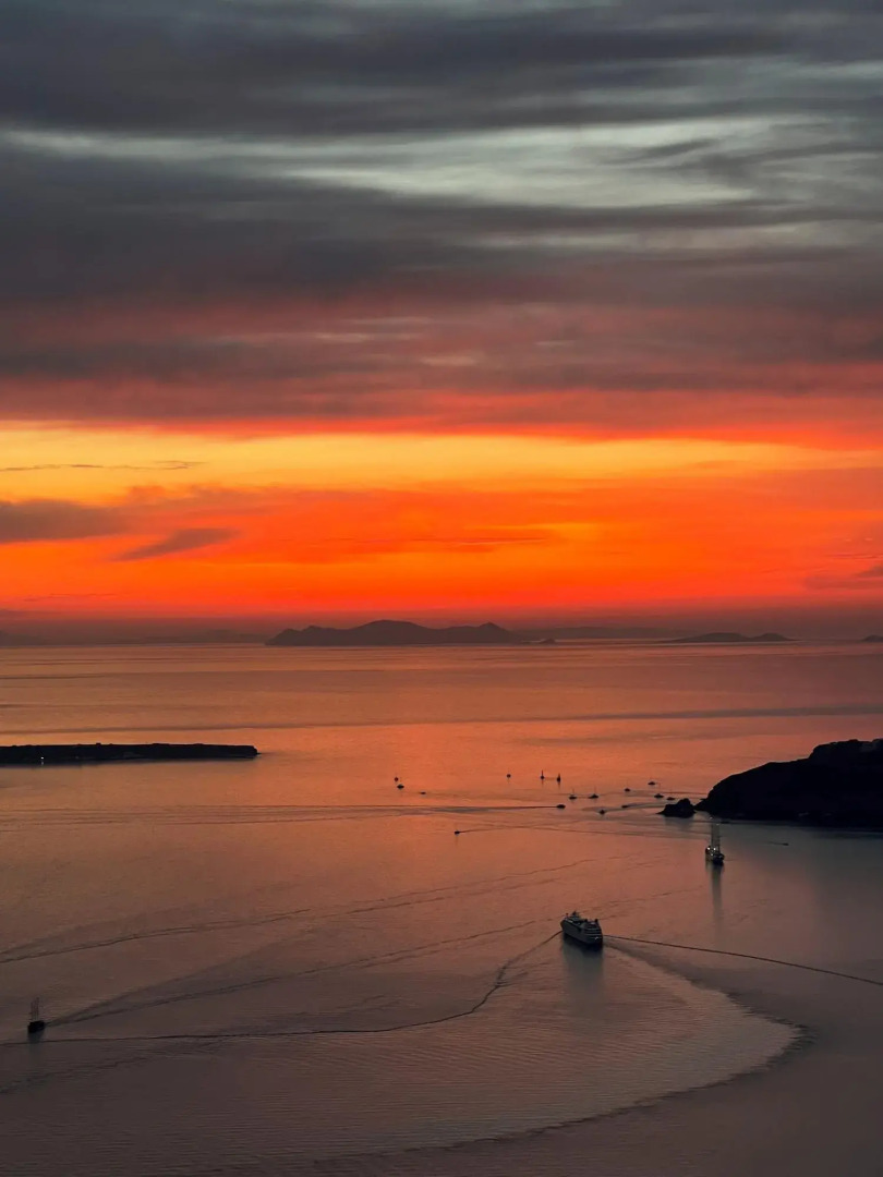 Photo - Unique Suites