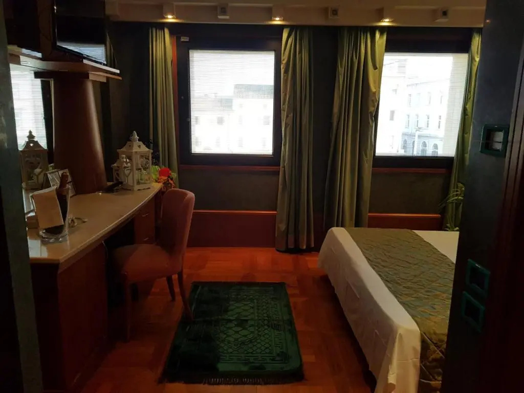 Photo - HR Hotel