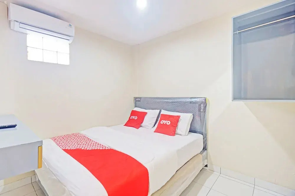 Photo - Hotel O Mangga Besar Near Mangga Besar Station Formerly Warna Warni Residence