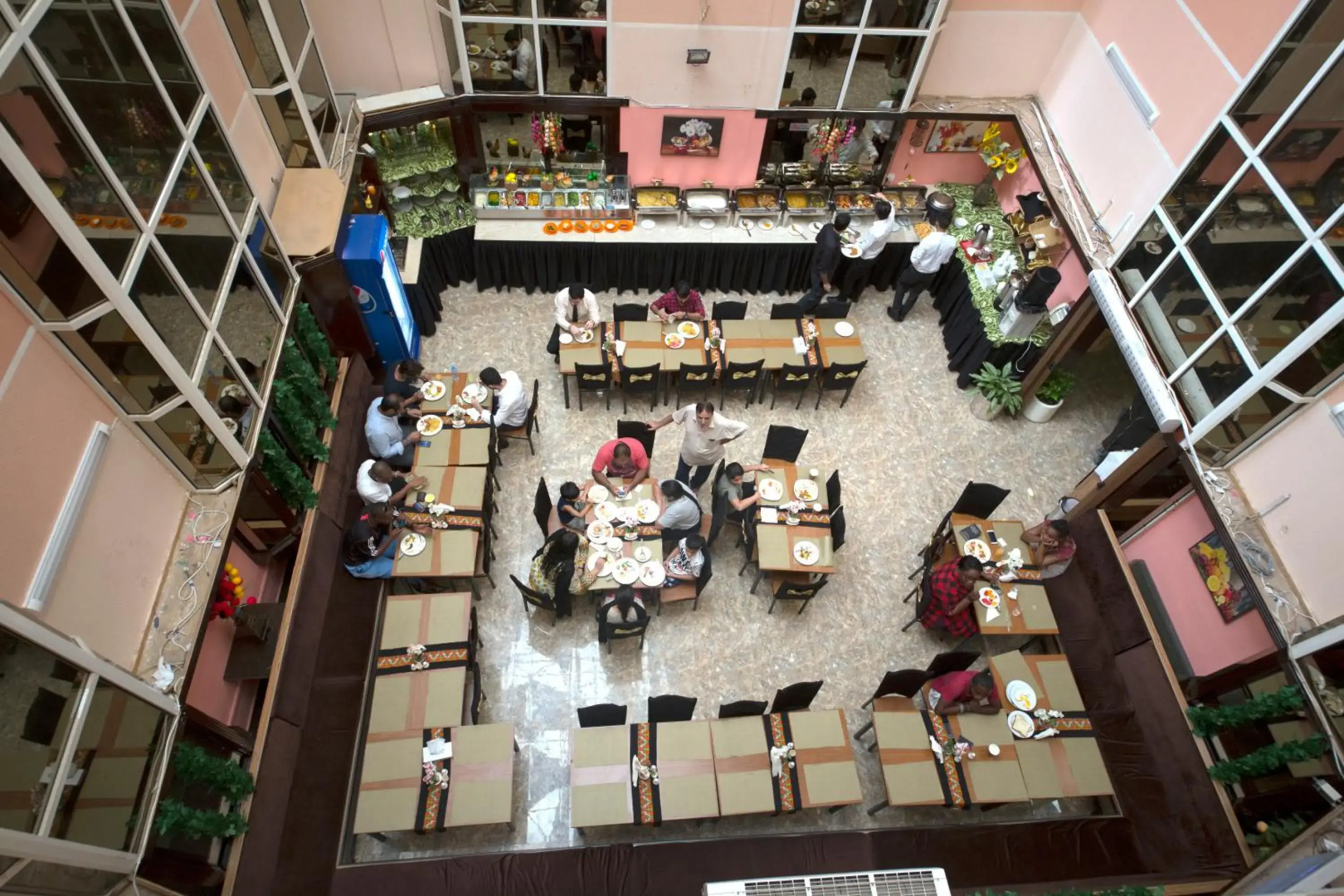 Photo - Mount Royal Hotel