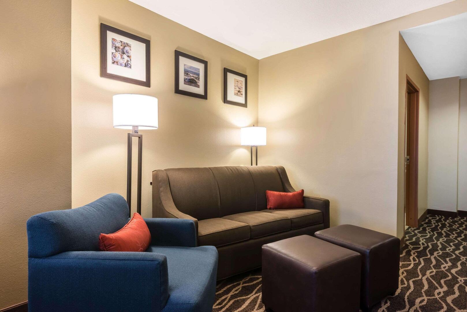 Photo - Comfort Suites Tampa Airport North