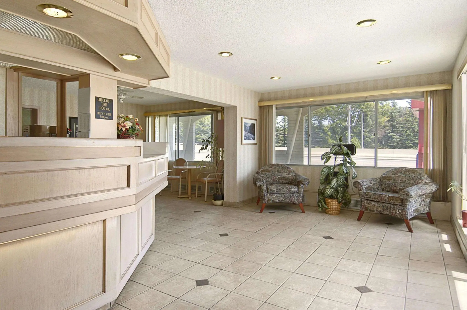 Photo - Metro Inn Calgary Northwest