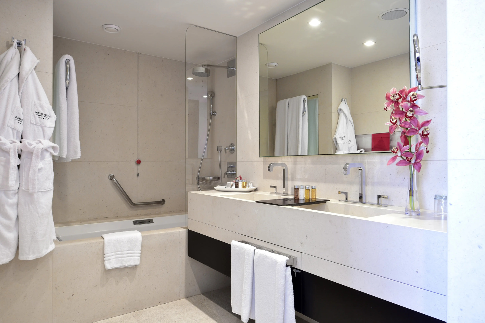 Photo - Porto Palácio Hotel by The Editory