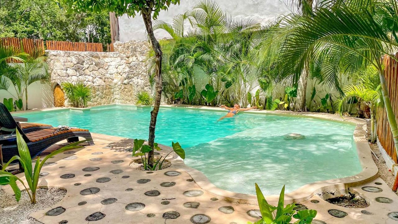 Photo - Niik Tulum