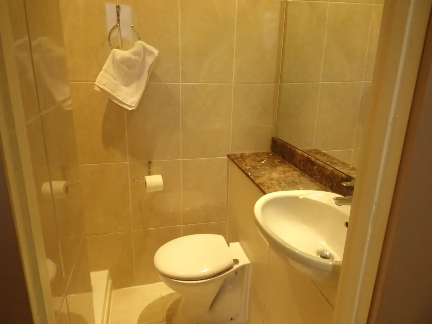 Photo - Wedgewood Hotel