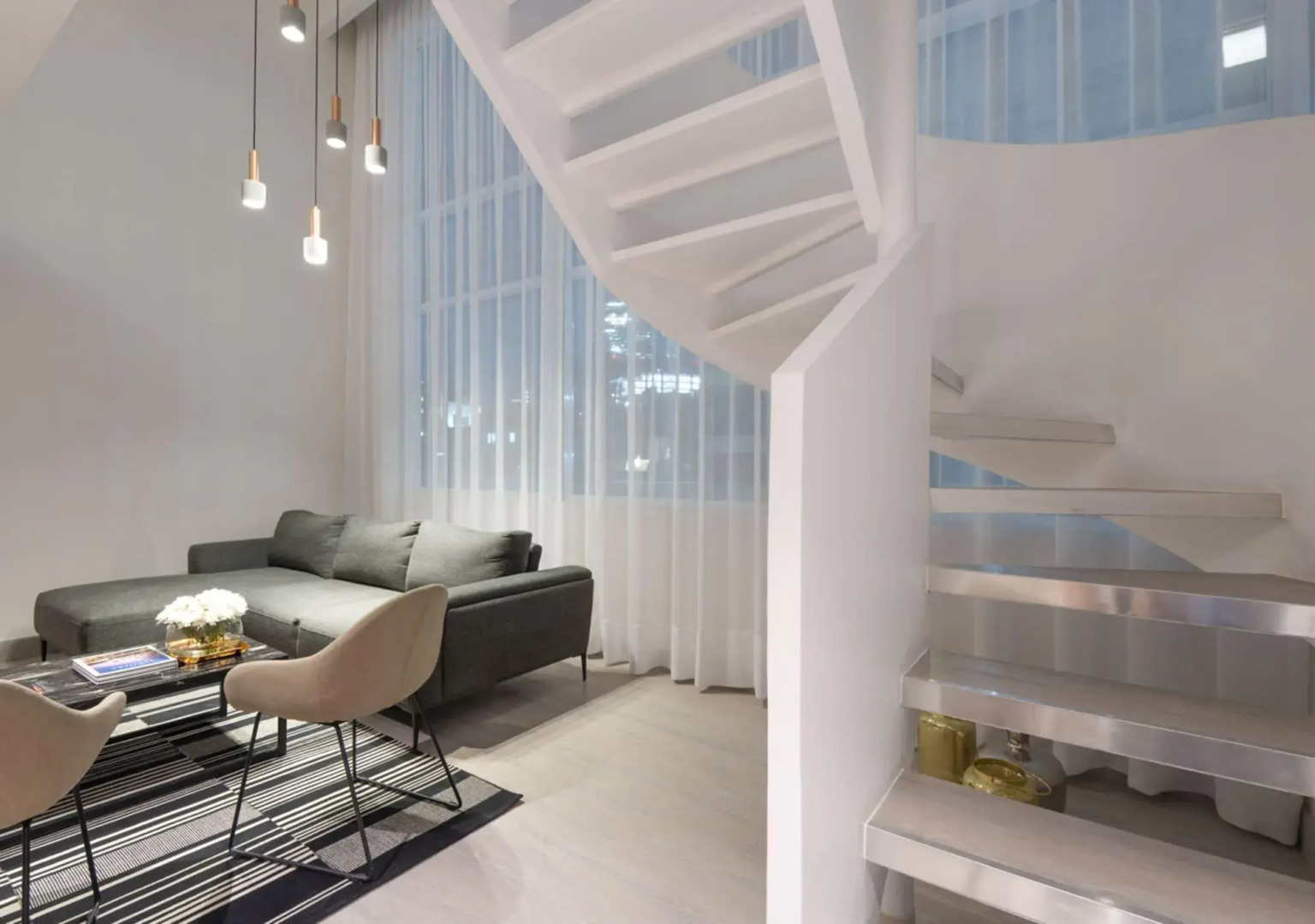 Foto - 45 by Director