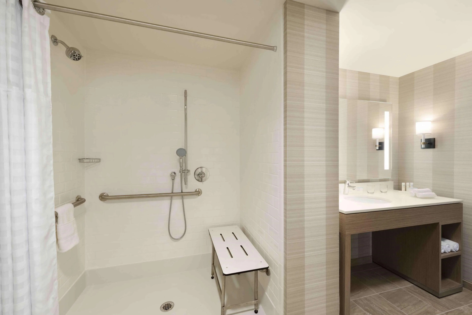 Photo - Homewood Suites by Hilton Chicago West Loop Fulton Mkt Area