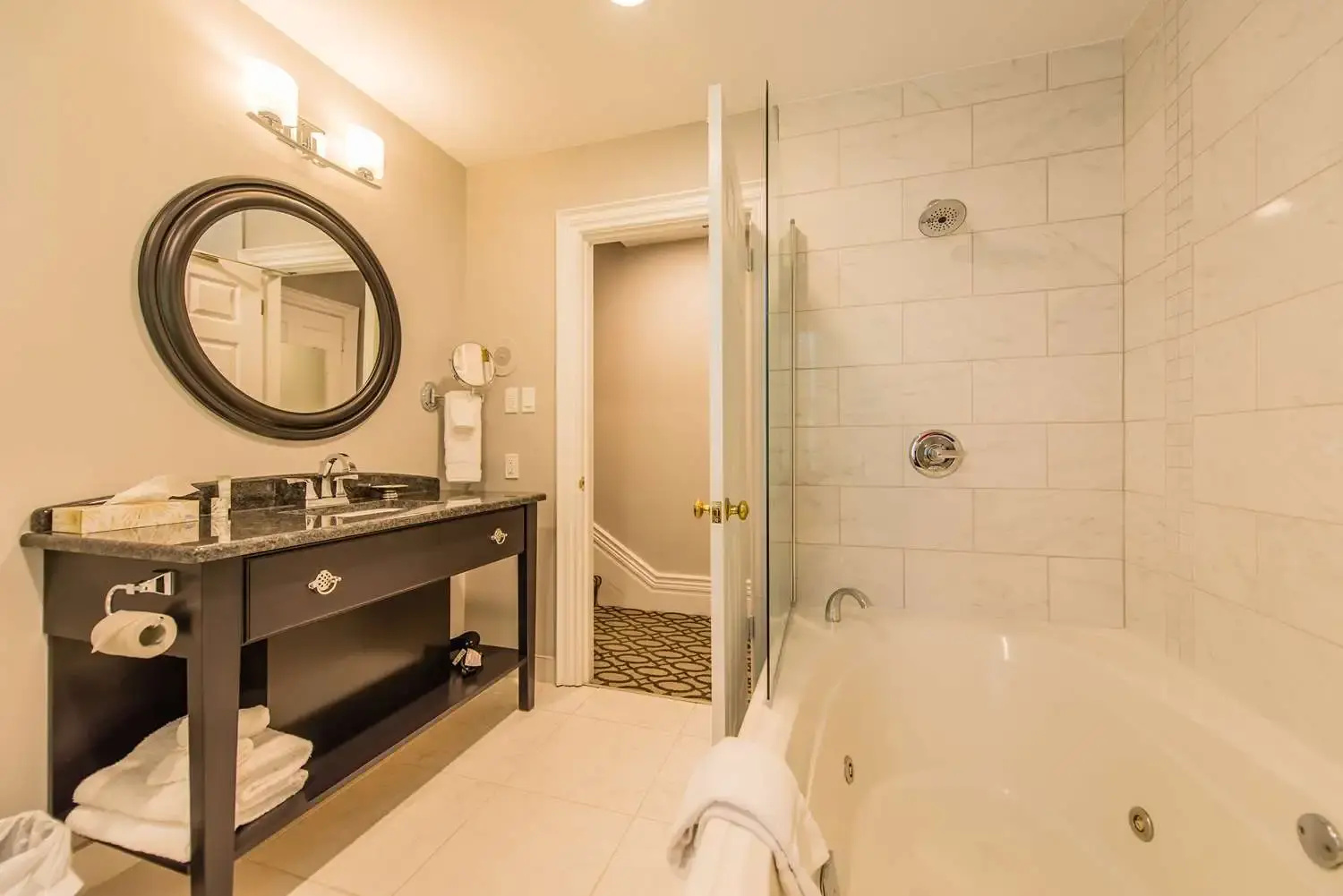 Photo - Idlewyld Inn & Spa