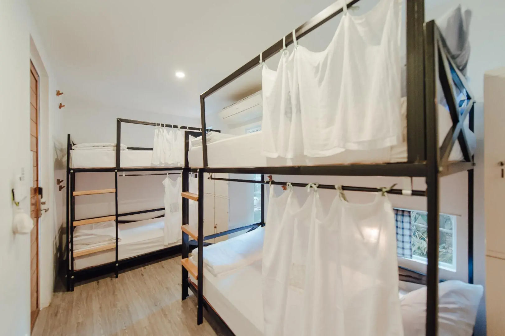 Foto - The Yard Bangkok Hostel