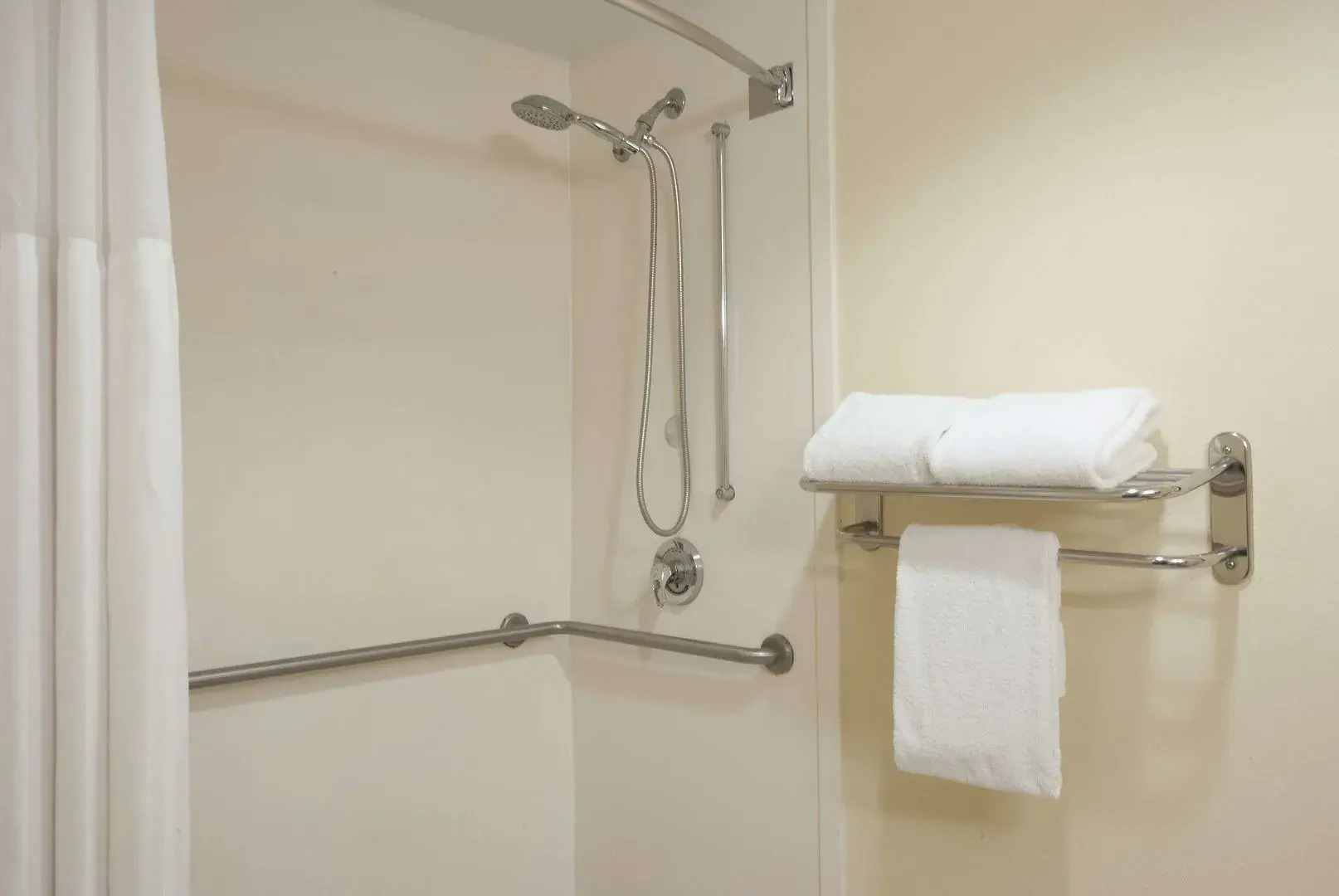 Photo - Hilton Garden Inn Orlando Airport