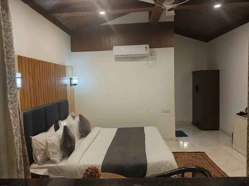 Evencia Resort