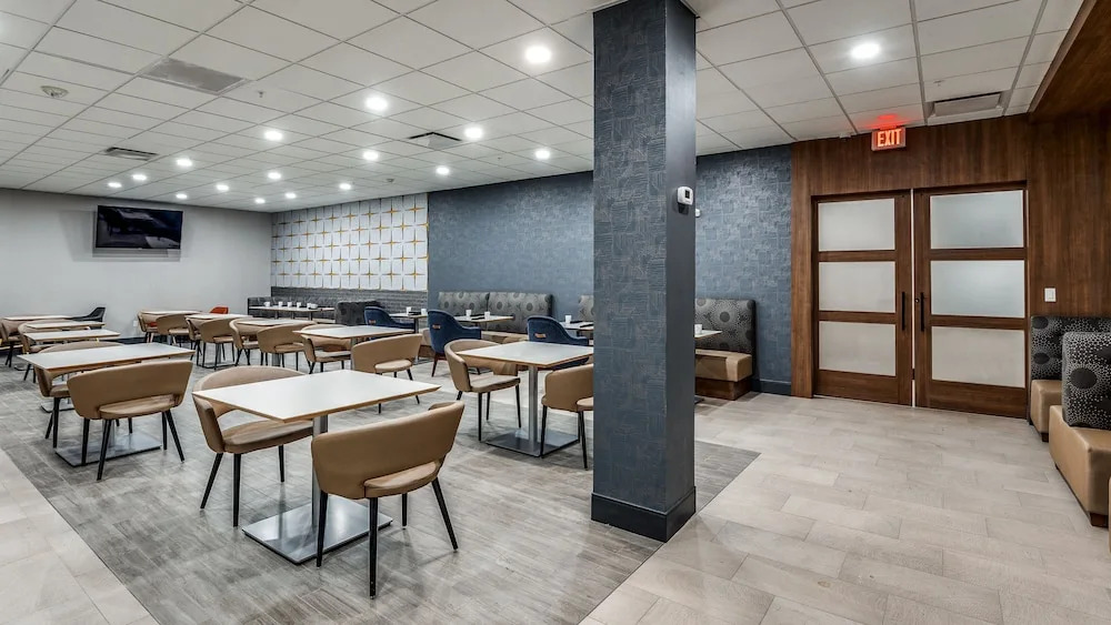 Photo - Staybridge Suites Dallas Market Ctr Love Field by IHG