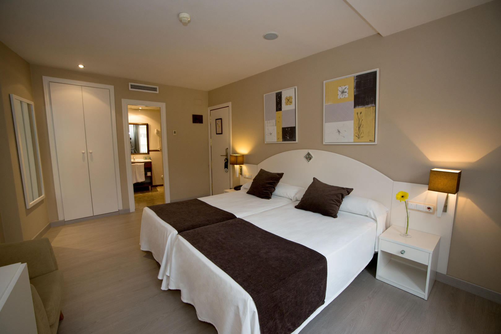 Photo - Hotel Torico Plaza