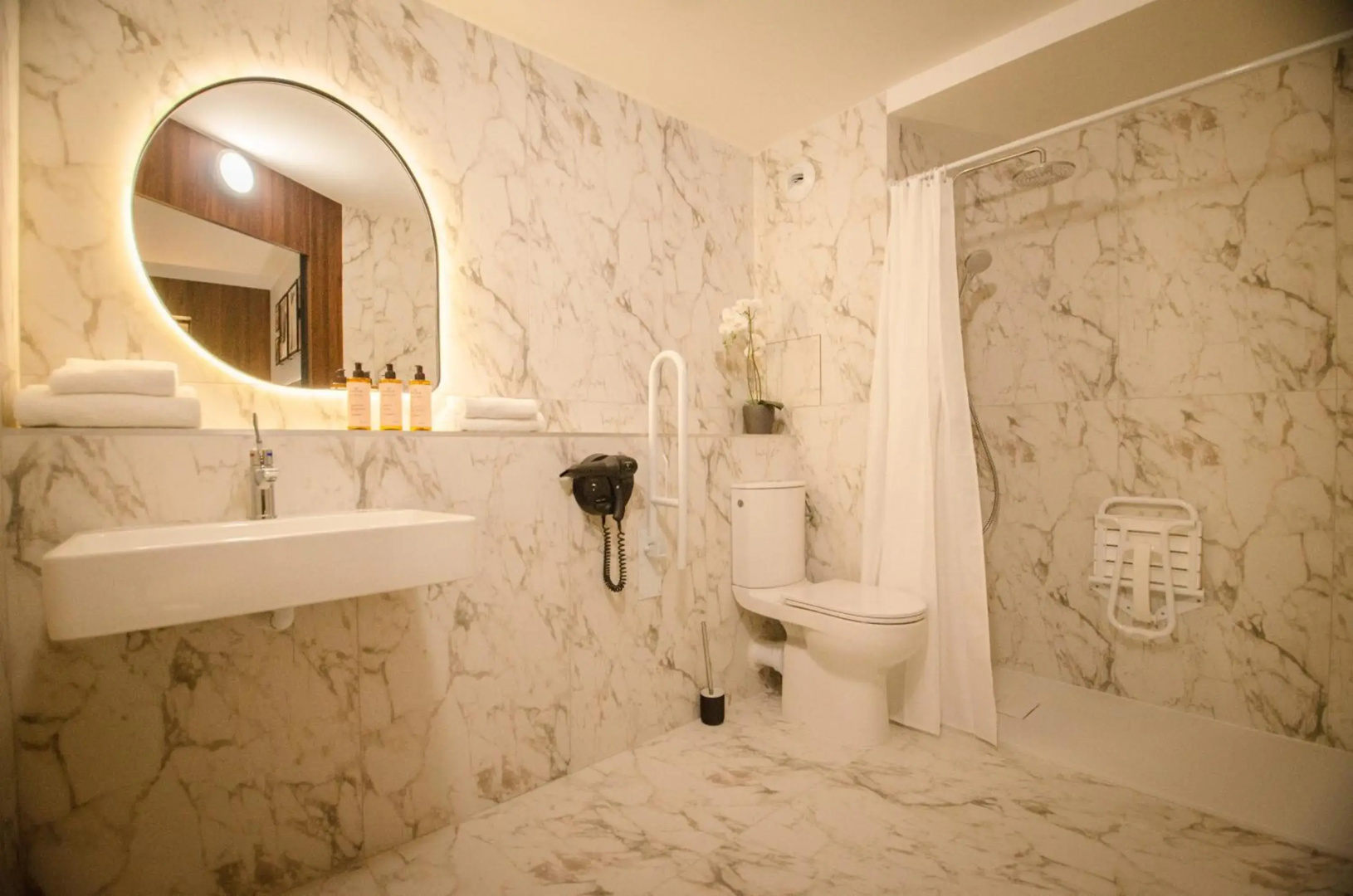 Photo - Golden Tulip Villepinte Roissy — Parc Des Expositions Hotel