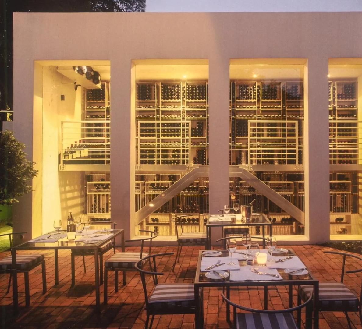 Photo - Ten Bompas Hotel