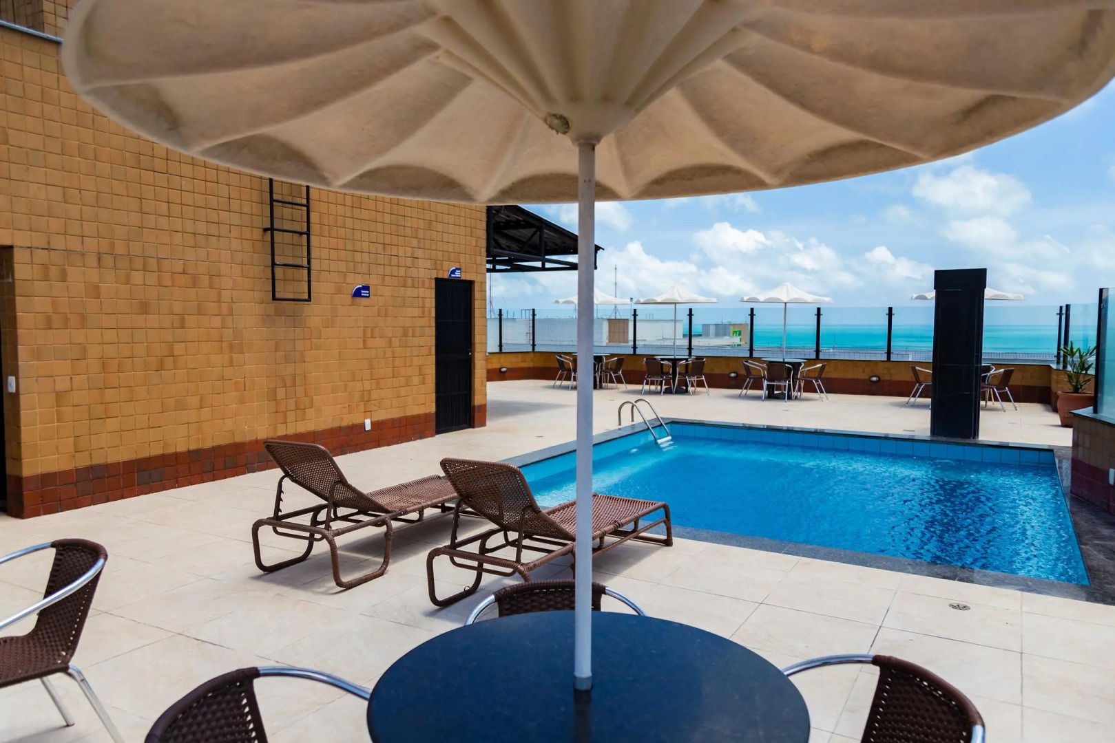 Foto - Plaza Praia Suítes