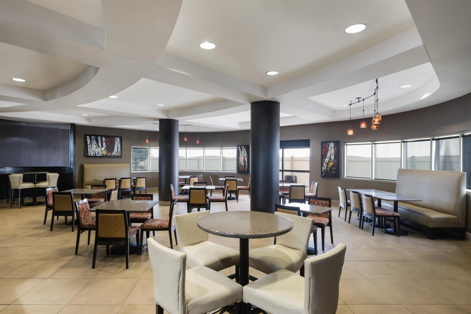 Photo - Best Western Premier Freeport Inn Calgary Airport