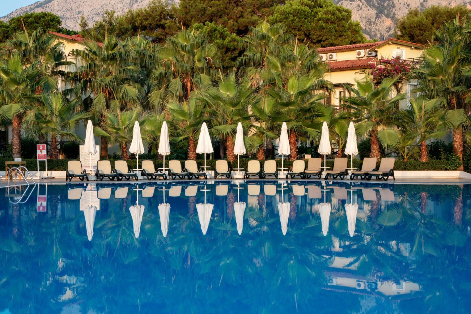 Photo - Crystal Flora Pearl Collection - Ultimate All Inclusive