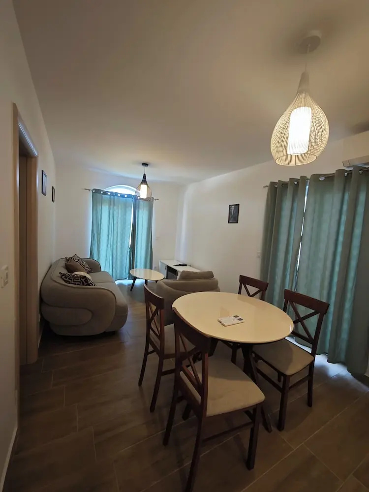 Luna Apartments