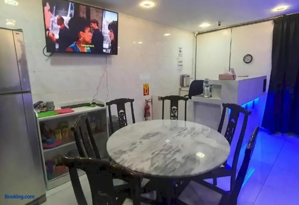 Foto - Oyo 91036 J Capsule Hotel Jalan Bukit