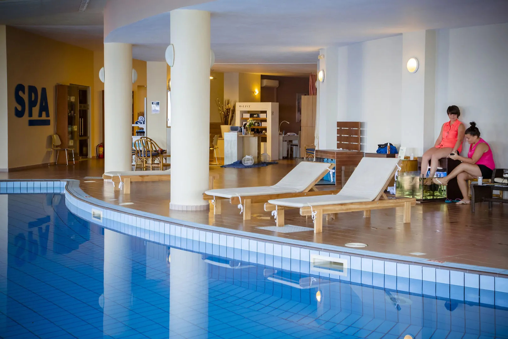 Photo - Athina Palace Resort & Spa