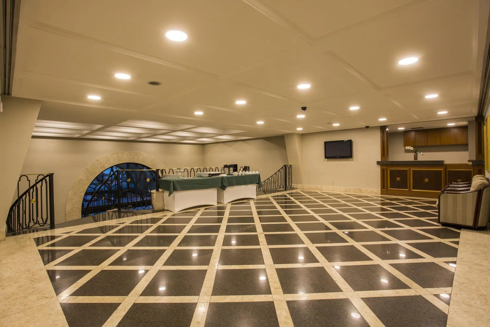 Photo - Estanplaza Nações Unidas