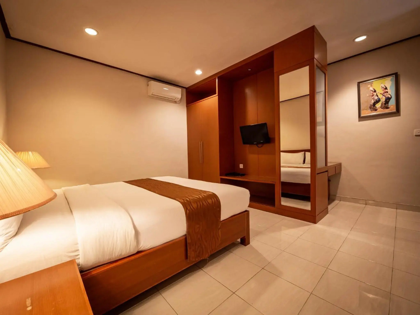 Photo - Yulia Beach Inn Kuta