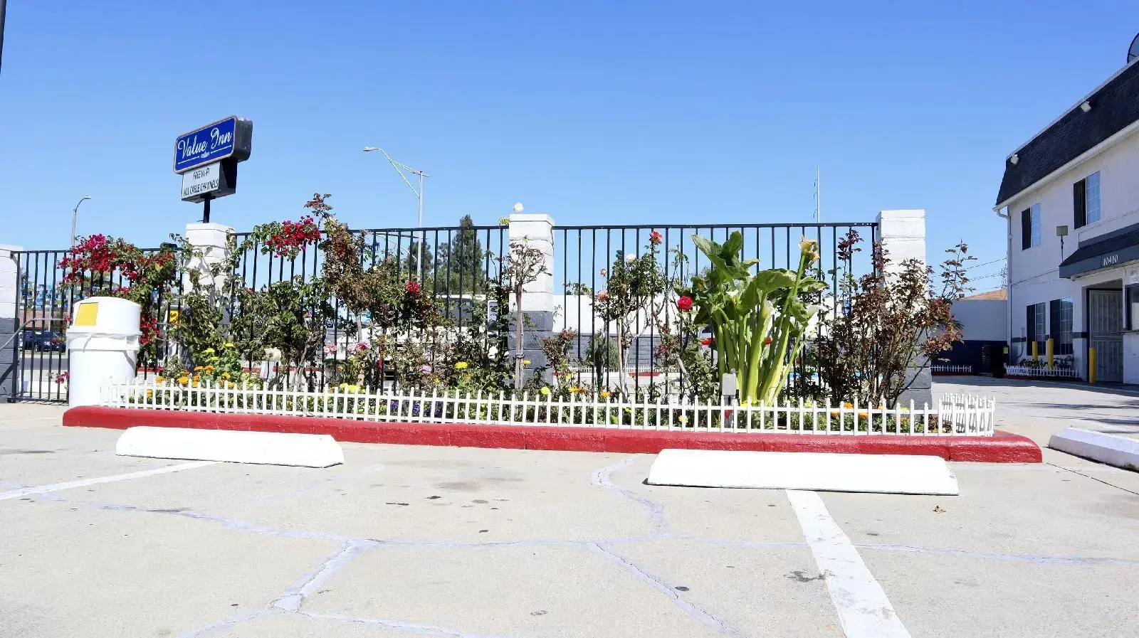 Photo - Value Inn Bellflower