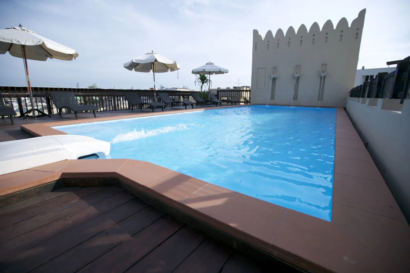 Photo - Dewan Bangkok