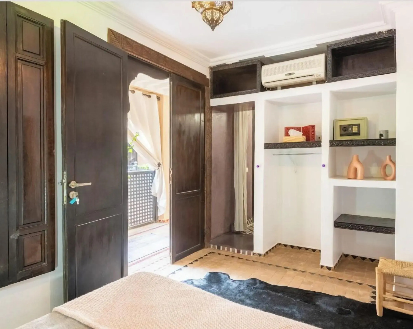 Photo - Riad Basidi piscine chauffée sur le toit de la médina