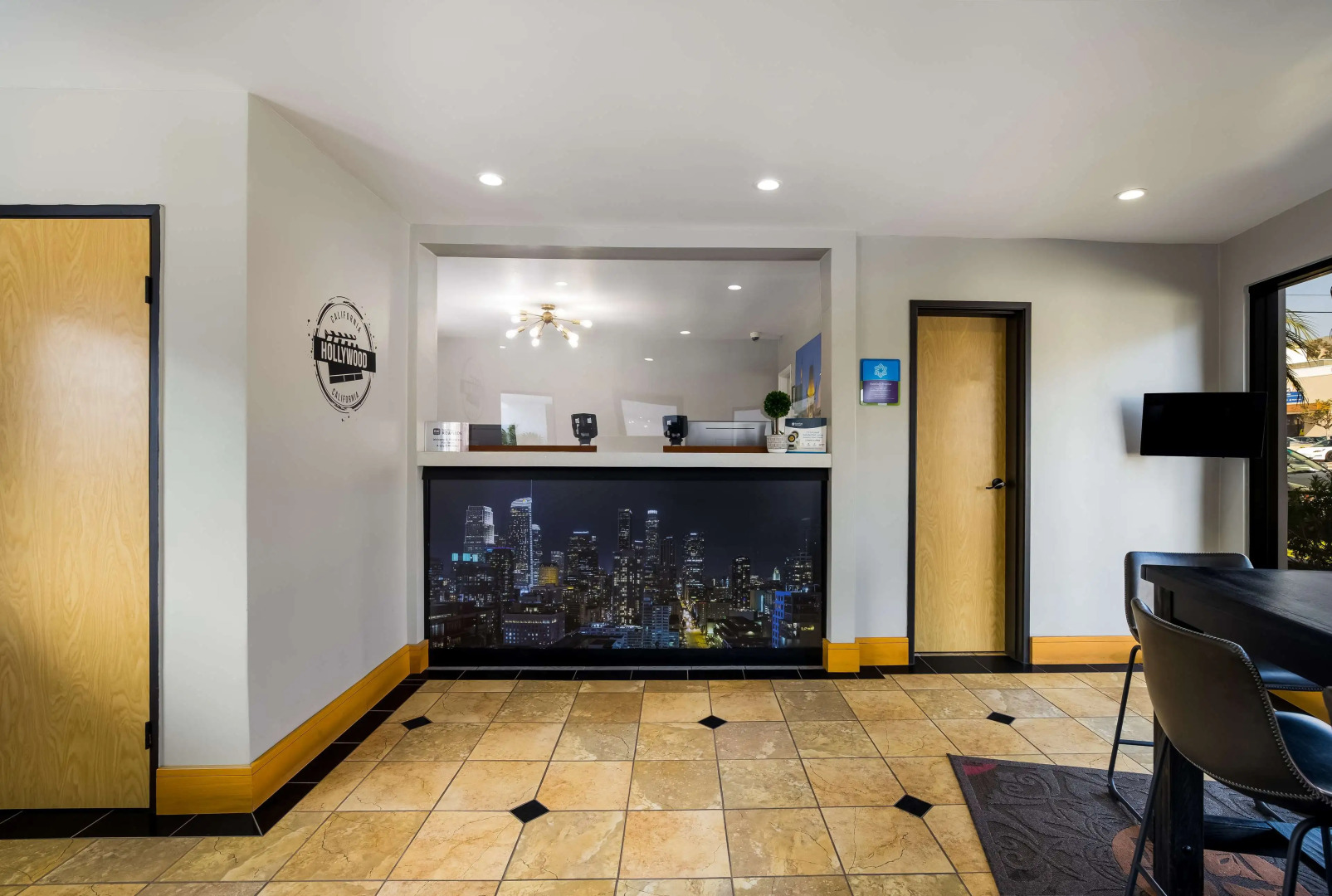 Foto - Sunset West Hotel, SureStay Collection By Best Western