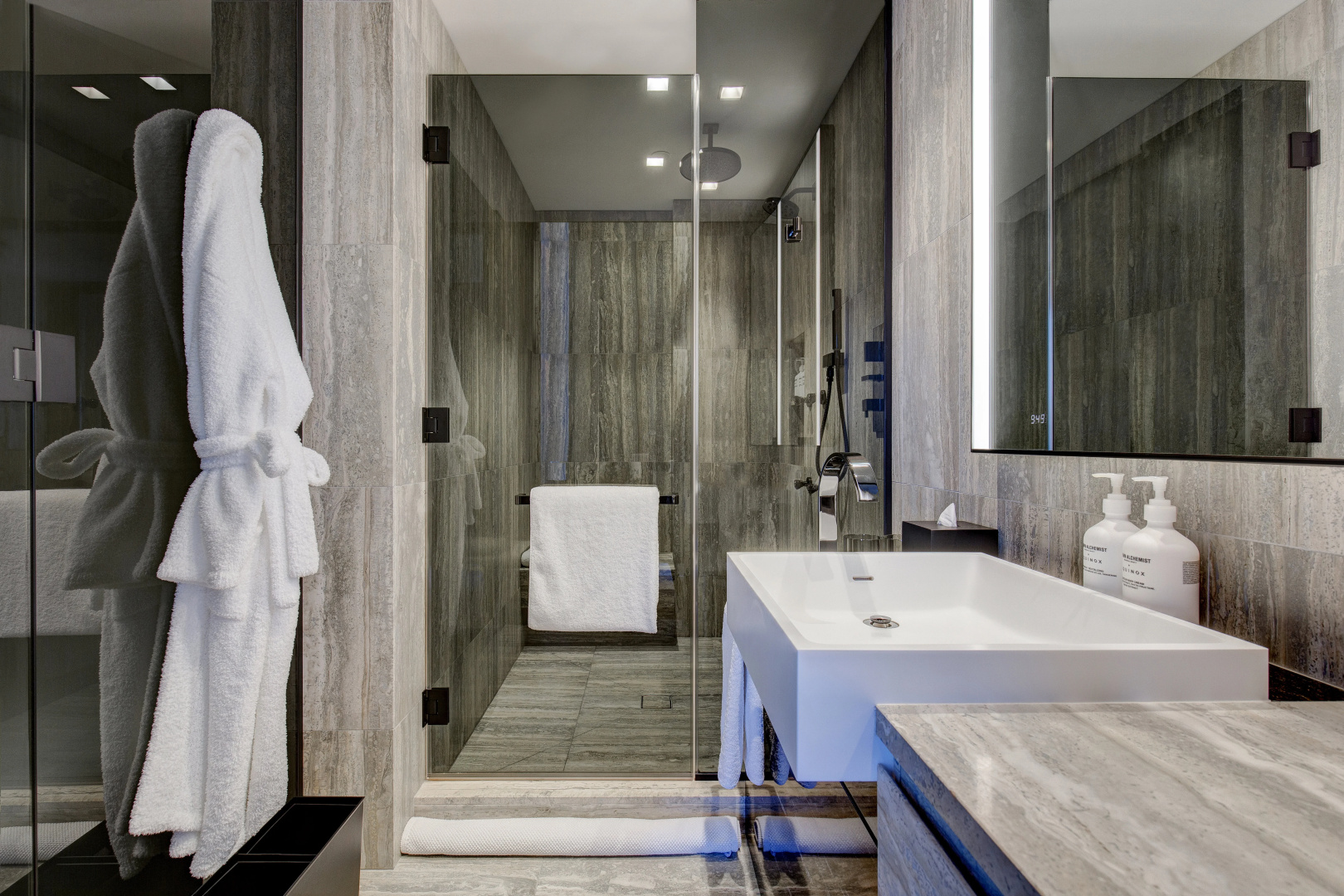 Photo - Equinox Hotel New York