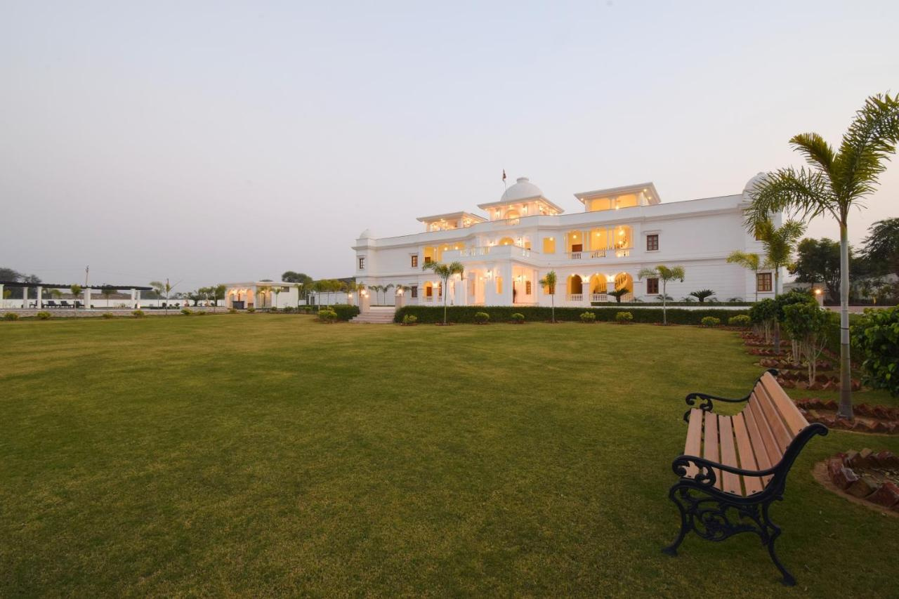 Foto - Umaid Farm Resort - A Legacy Vintage Stay in Jaipur