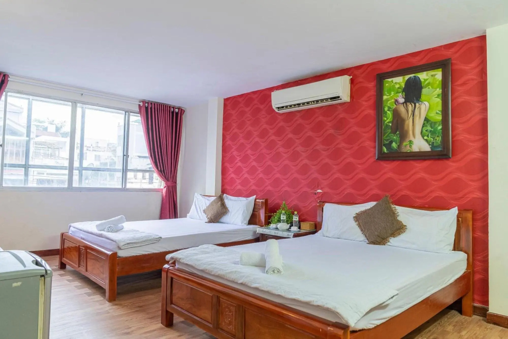 Photo - Long Son Hotel