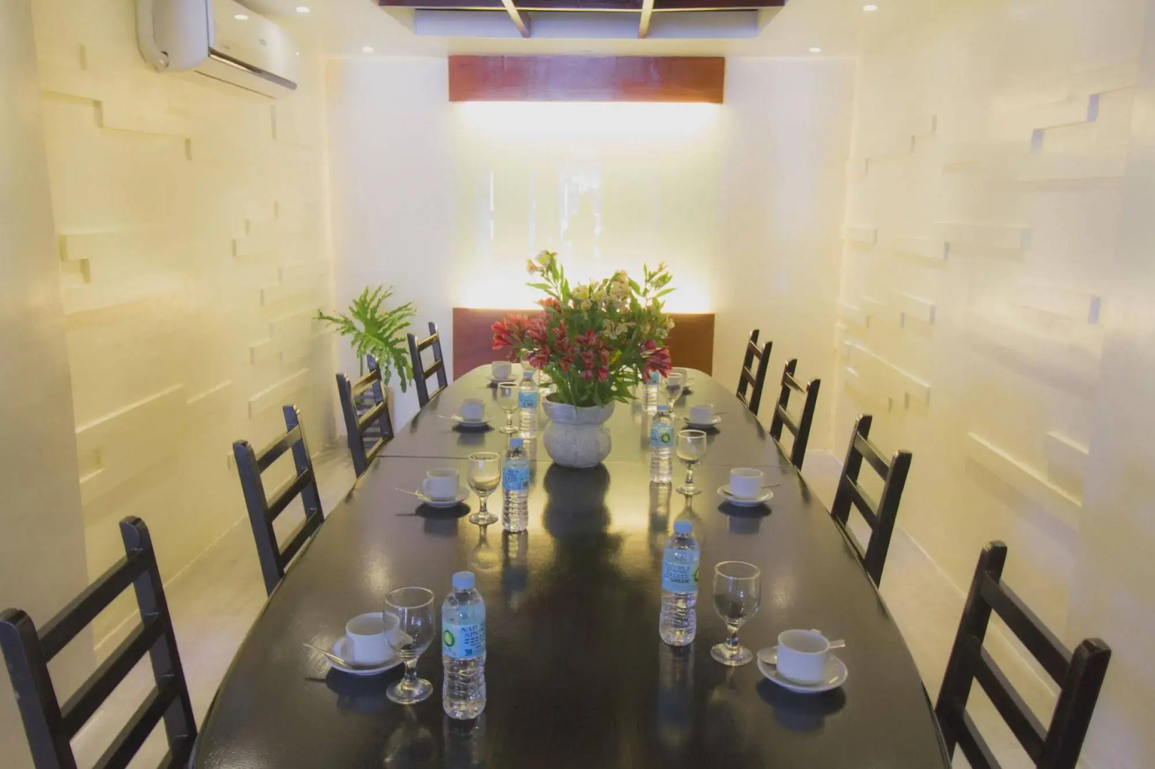 Photo - Fersal Hotel Neptune Makati