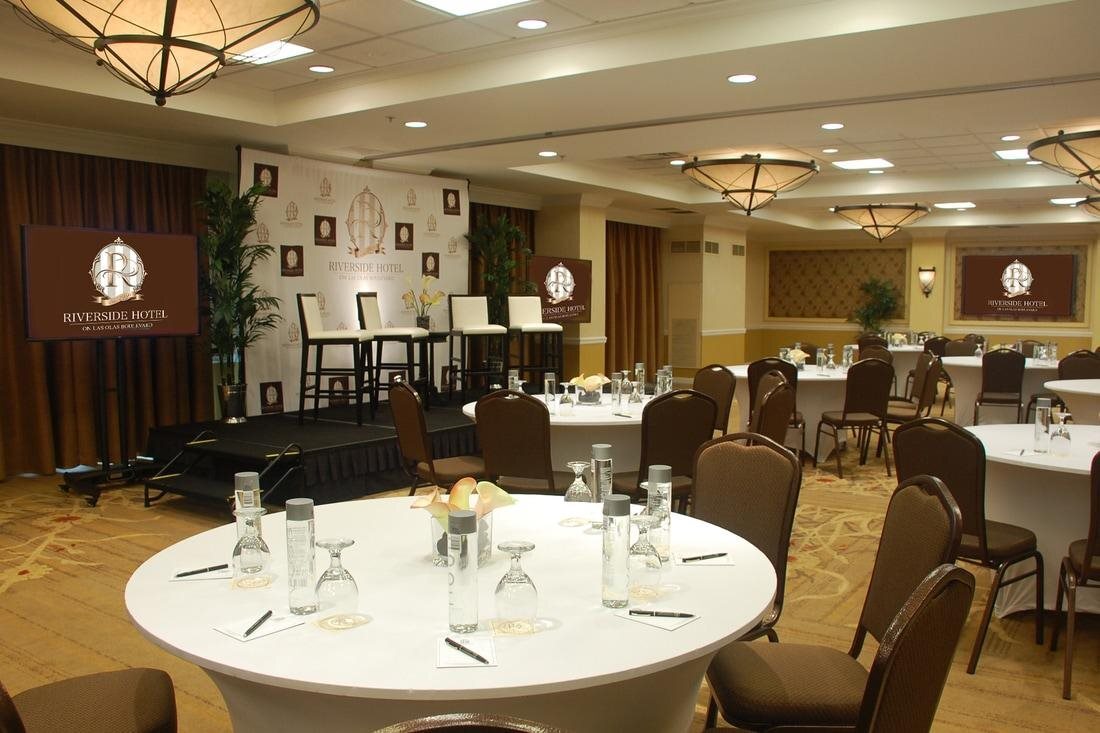 Photo - Riverside Hotel