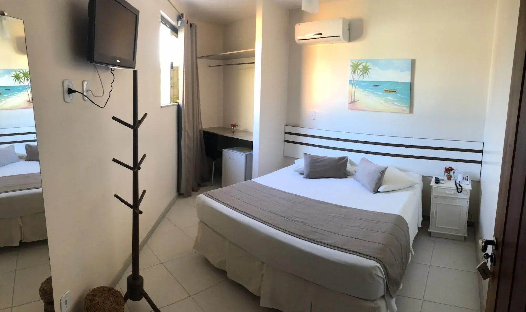 Foto - Porto Geraes Praia Hotel