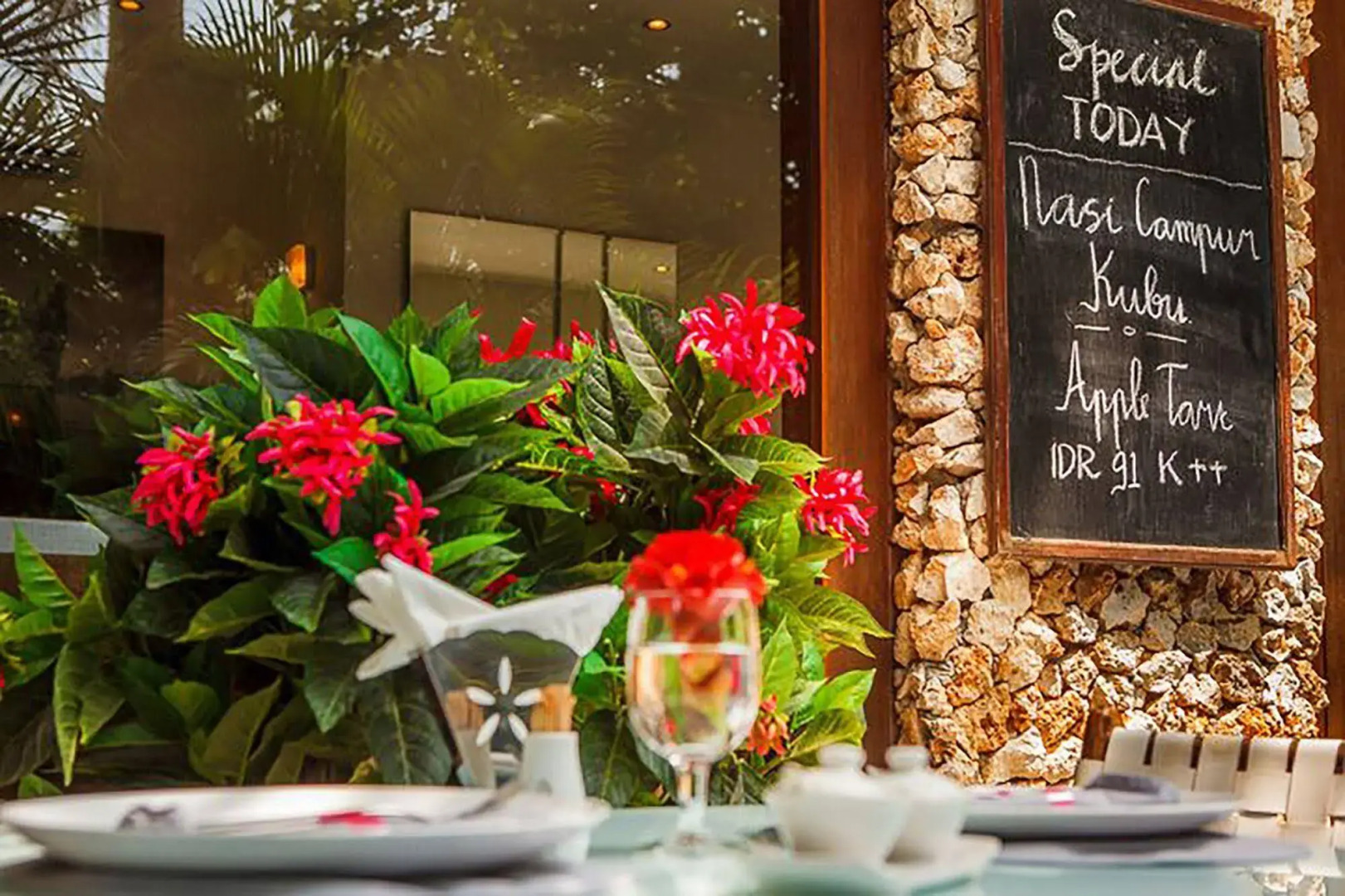 Photo - Villa Kori Bali Kubu, 9 people maximum, close to Seminyak Beach