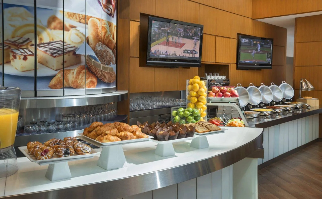 Photo - Marriott Downtown at CF Toronto Eaton Centre