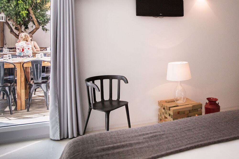 Foto - Santa Bica Eat Drink & Sleep