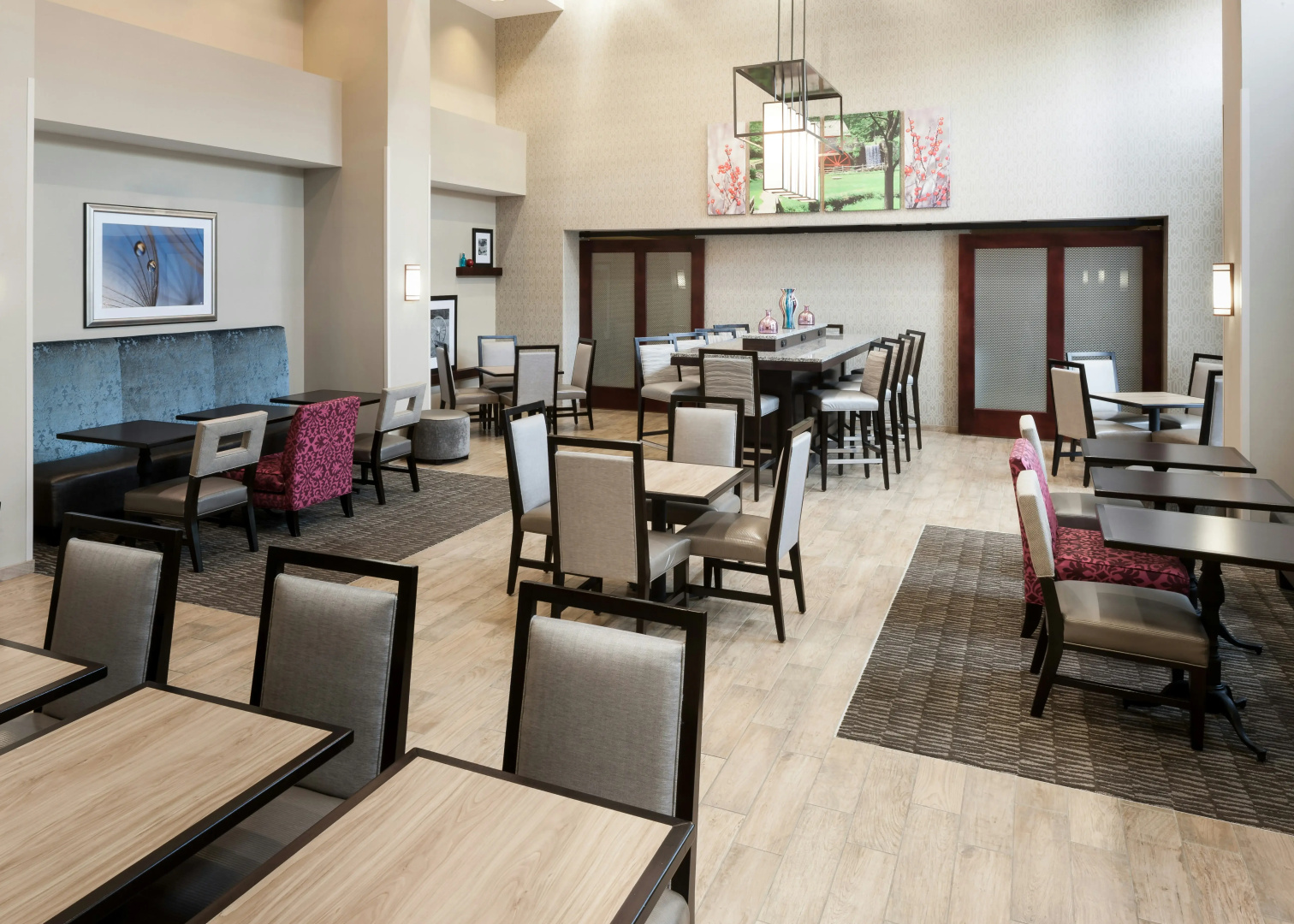 Photo - Hampton Inn & Suites Westford-Chelmsford