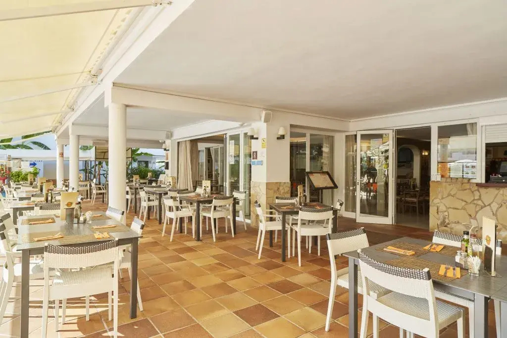 Photo - Invisa Aparthotel Casa Luis