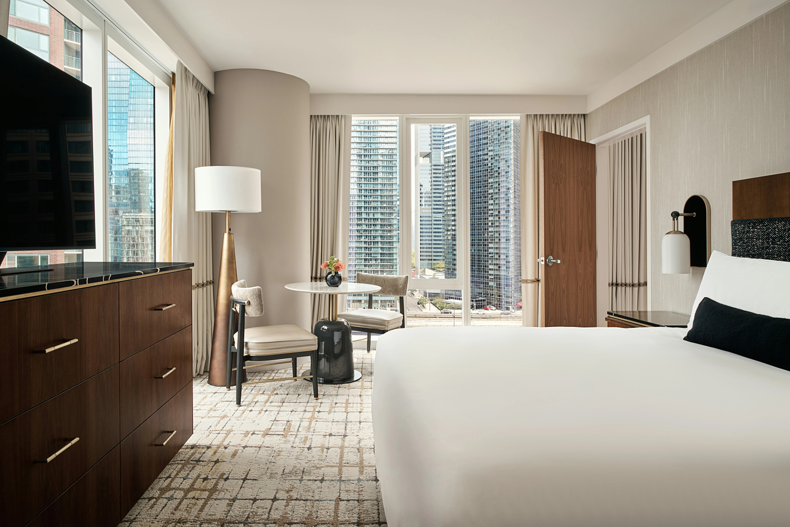 Photo - Loews Chicago Hotel