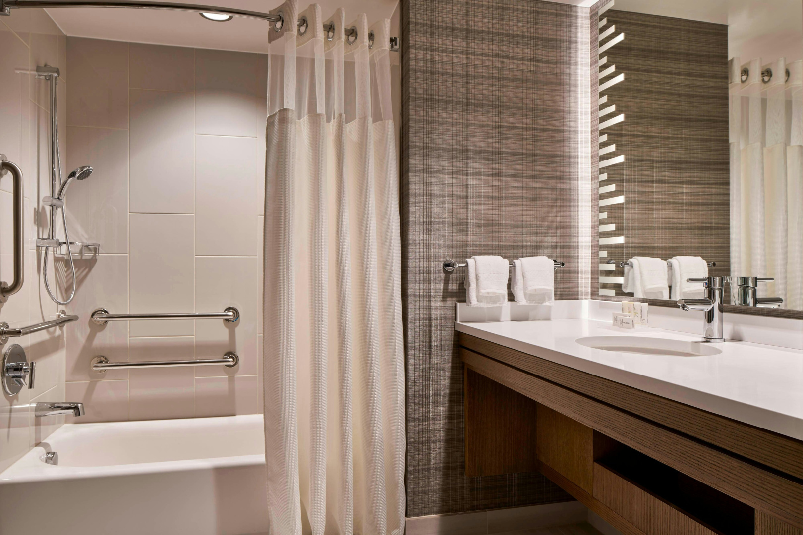 Photo - Courtyard by Marriott Washington Downtown/Convention Center