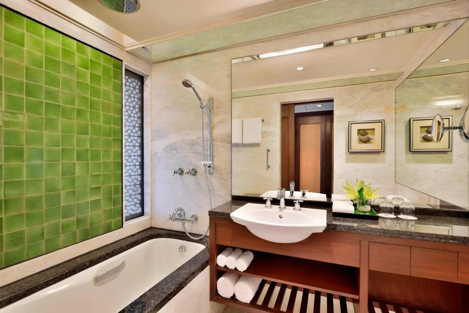 Photo - Hyderabad Marriott Hotel & Convention Centre